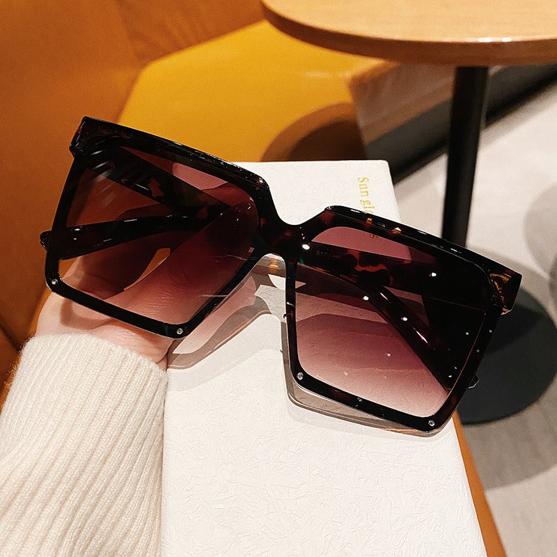 Classy Oversized Square Sunglass