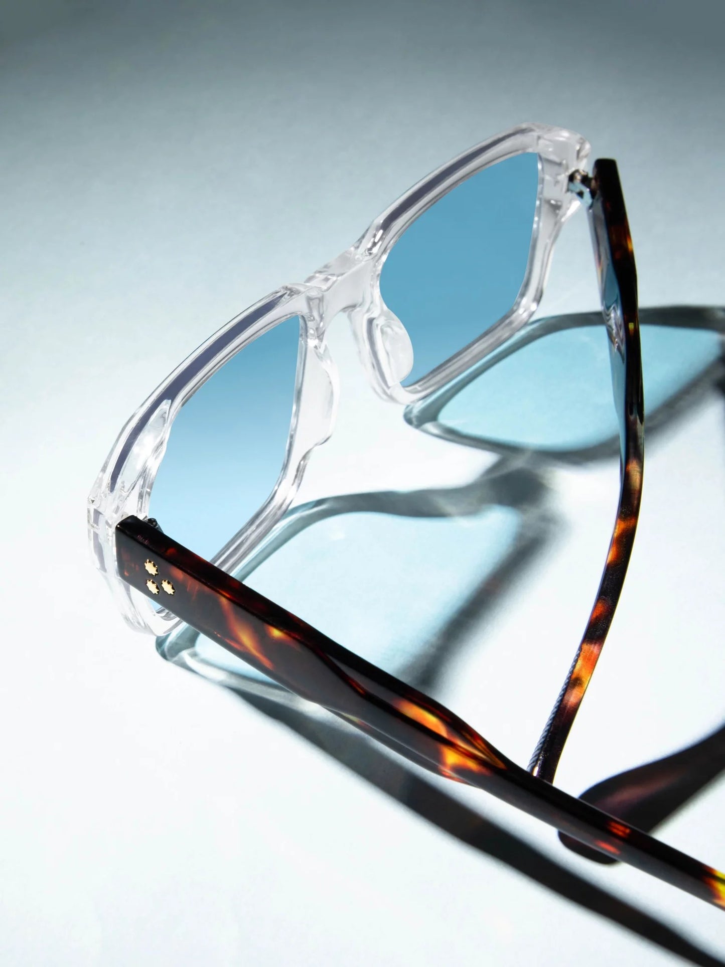 Rectangular Style Unisex Sunglass