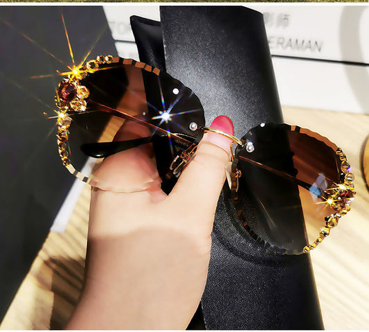 Celebrity Diamond Sunglasses  ( 4.9 ⭐⭐⭐⭐⭐ Reviews )